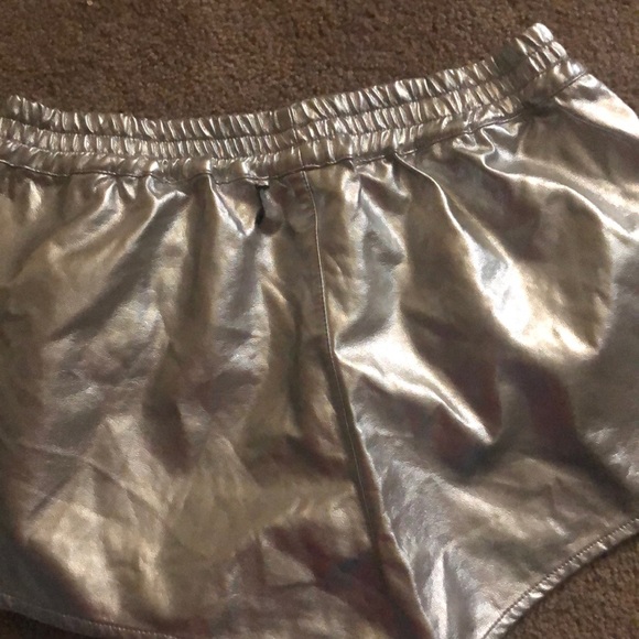 Shorts - Picture 2 of 2